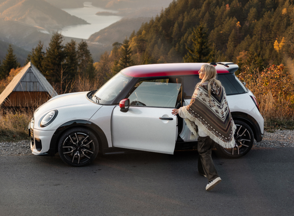 MINIの「3」と「2」にちなみ、日本では3月2日がMINI Dayとされています。3月2日を含む2月28日（土）～3月8日（日）の1週間、MINI秋田ではMINI WEEKを開催致します。